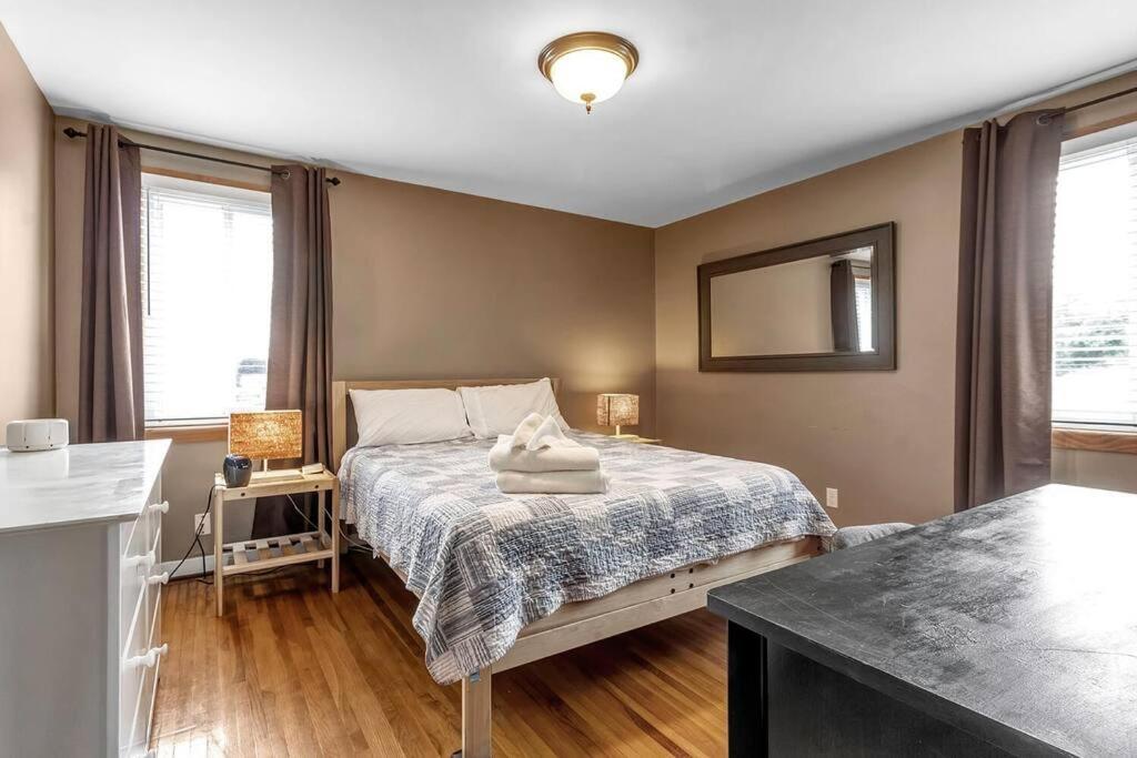 Gorgeous 2 Queen Bedroom Apartment In North Buffalo With 70 Inch Tv Εξωτερικό φωτογραφία