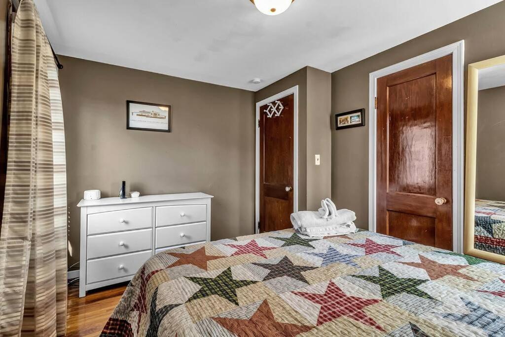 Gorgeous 2 Queen Bedroom Apartment In North Buffalo With 70 Inch Tv Εξωτερικό φωτογραφία