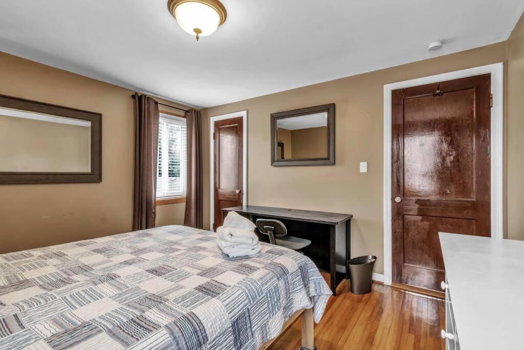 Gorgeous 2 Queen Bedroom Apartment In North Buffalo With 70 Inch Tv Εξωτερικό φωτογραφία